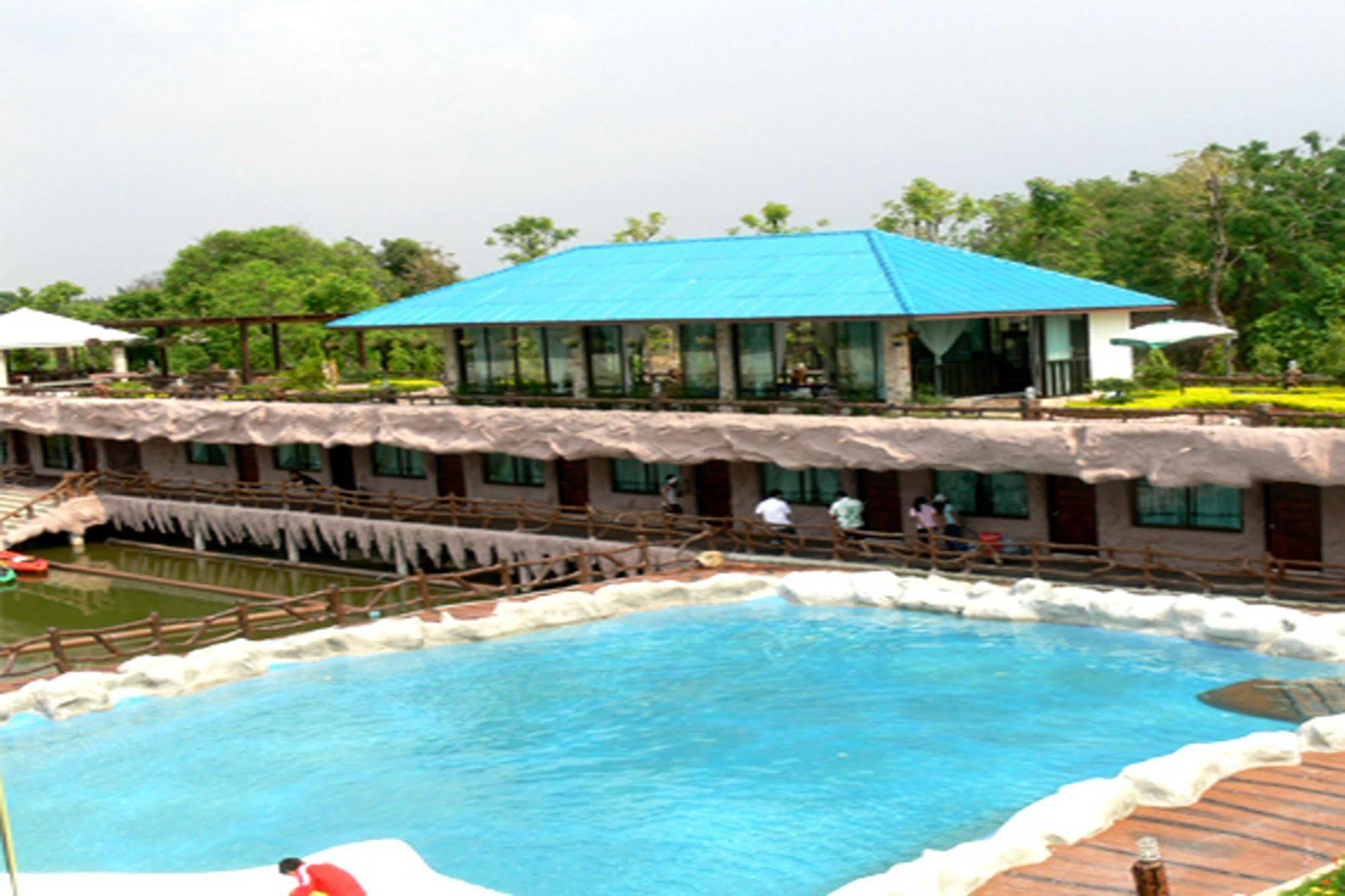 Chart Trip Resort Nakhonratchasima Exterior photo