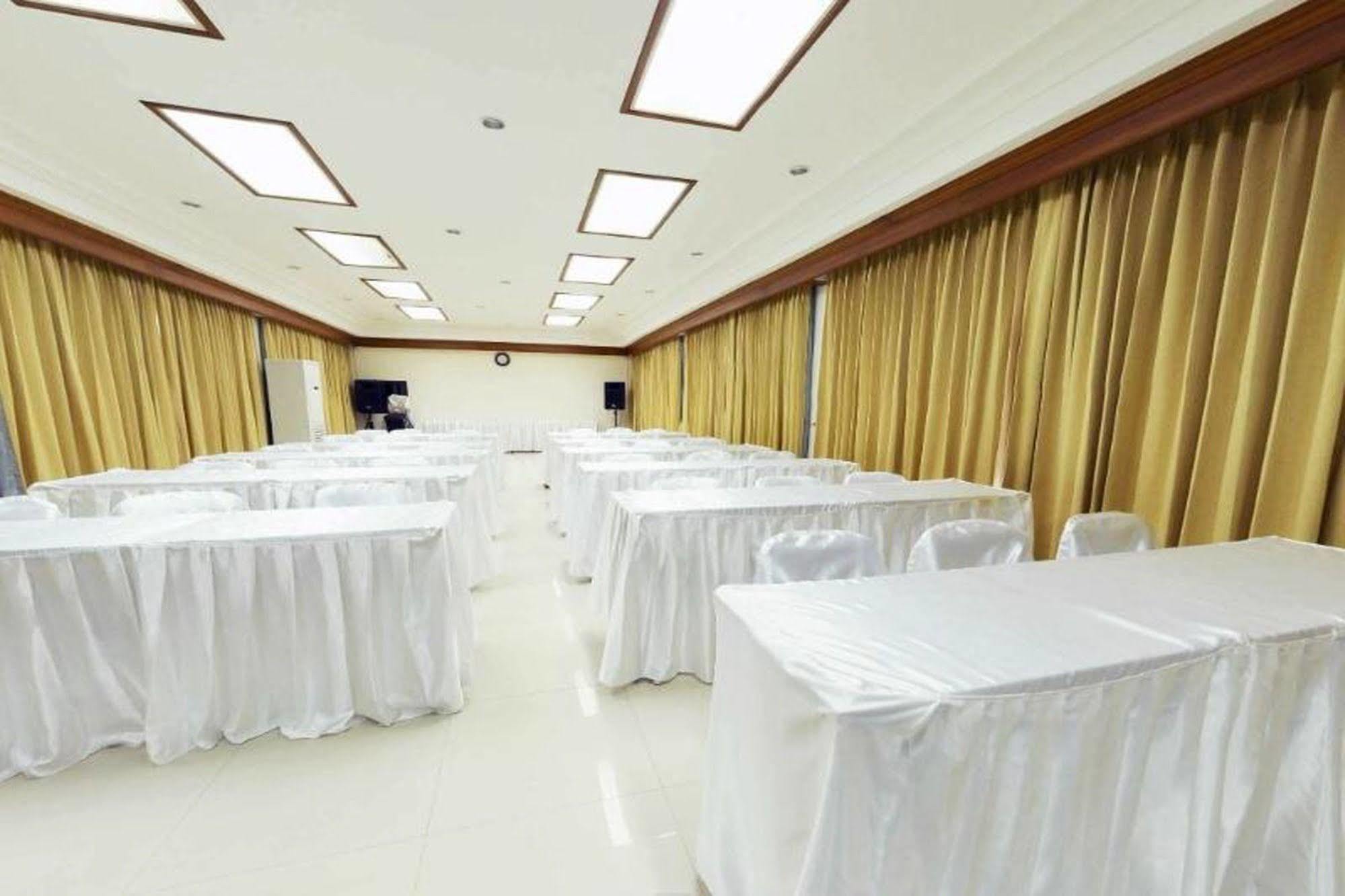 Chart Trip Resort Nakhonratchasima Exterior photo