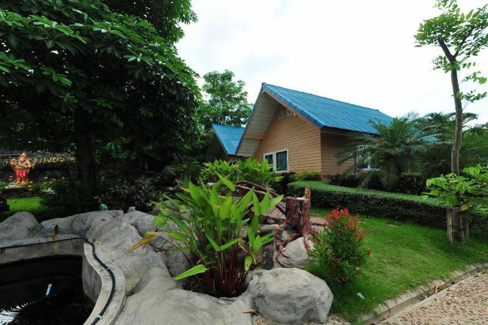 Chart Trip Resort Nakhonratchasima Exterior photo